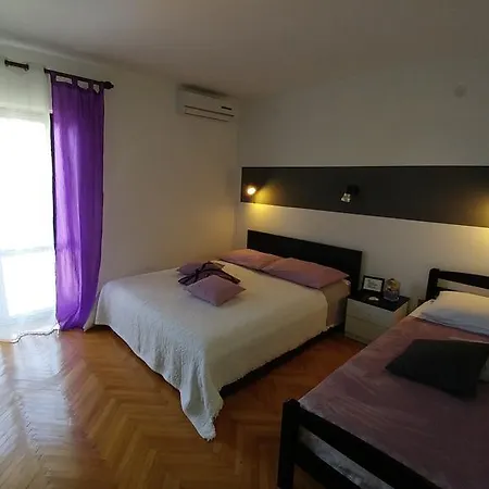 Cactus Apartment *